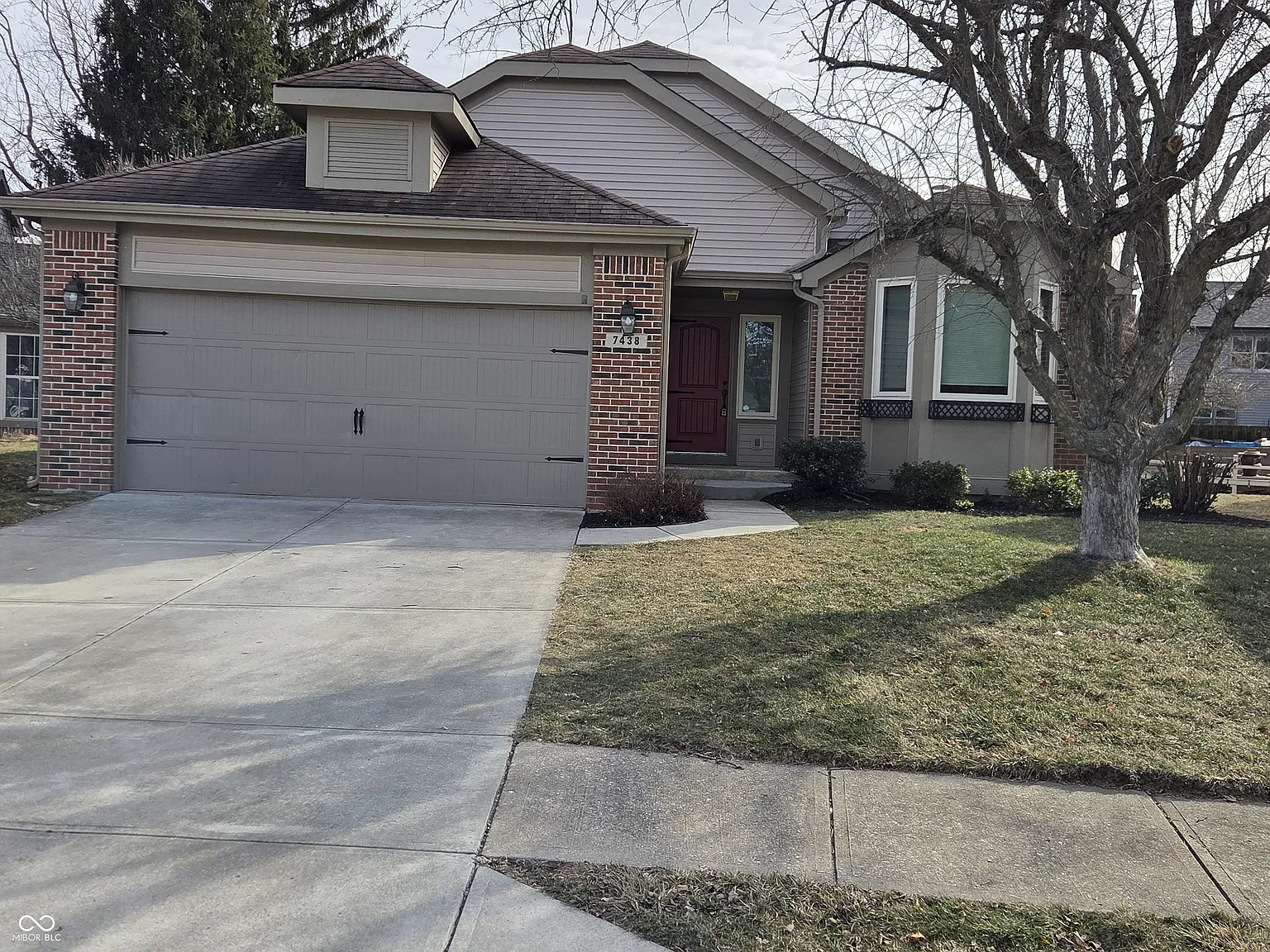 7438 Deville Ct photo 1