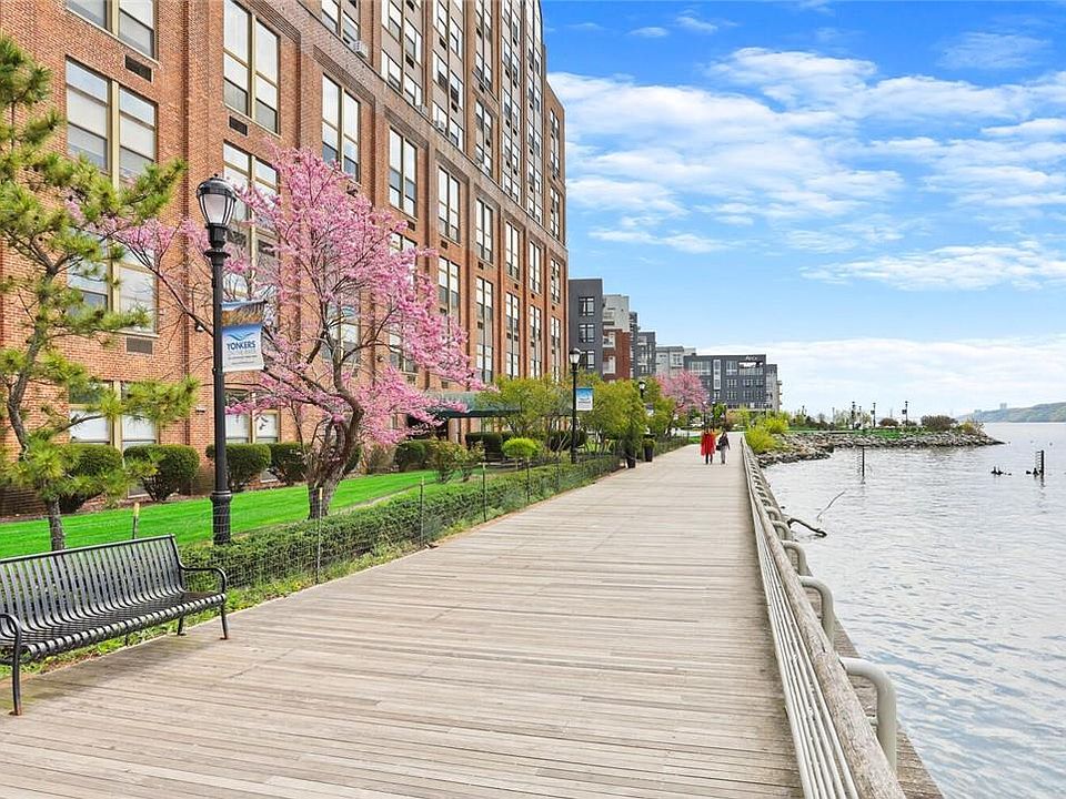 1st image of 23 Water Grant Street #8L