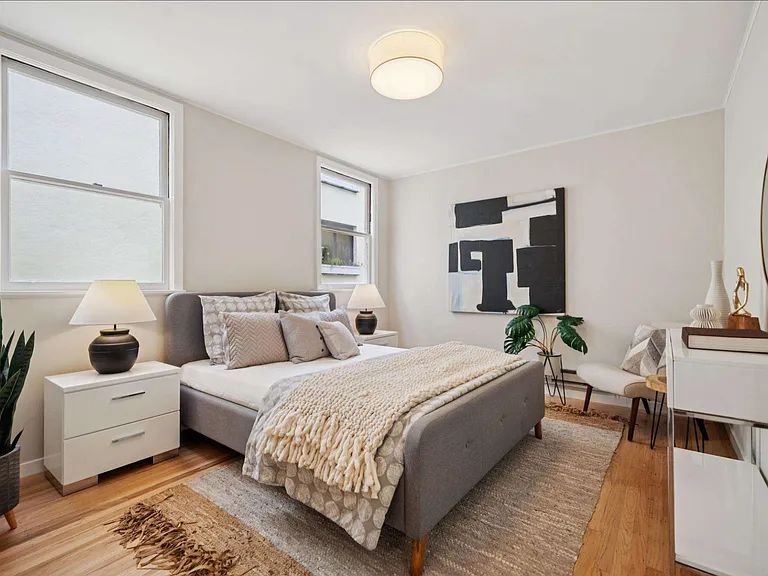 1250 Clay St — Photo 18