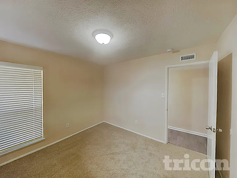 17503 Nordway Dr — Photo 12