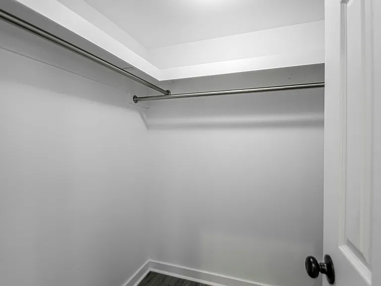 223 S Park St — Photo 13