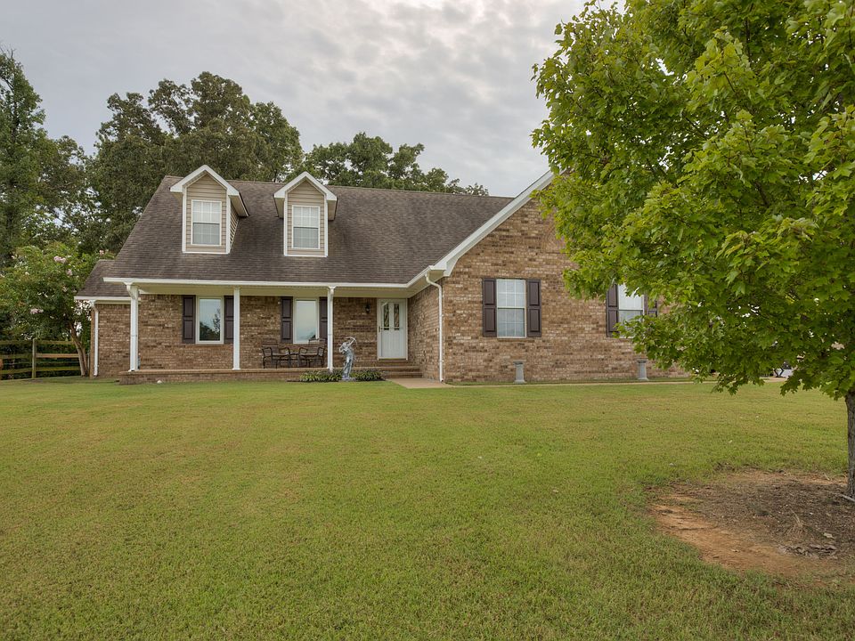 1st image of 629 Laxton Ln