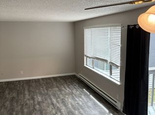 4526 S Henderson St APT 201, Seattle, WA 98118