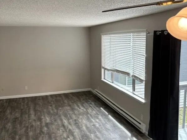 4526 S Henderson St APT 201, Seattle, WA 98118