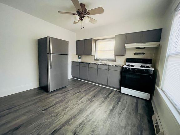 5th image of 1720 S Sterling Ave #C