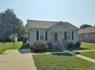 612 Cedar St, Eden, NC 27288