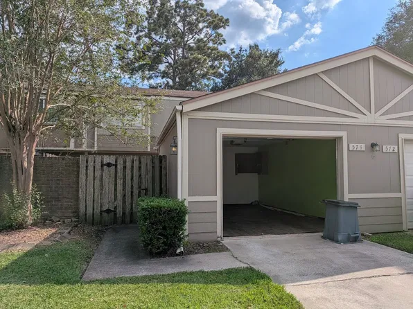 574 Georgetown St, Beaumont, TX 77707