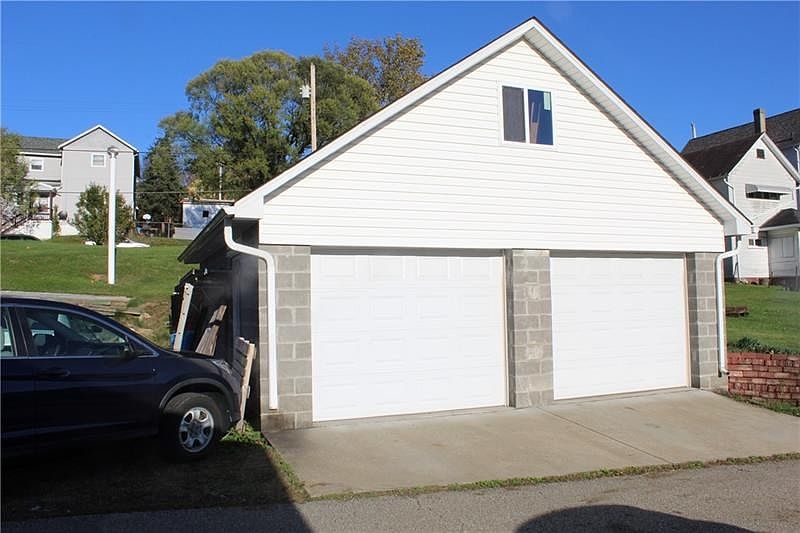 1st image of 4804 3rd St