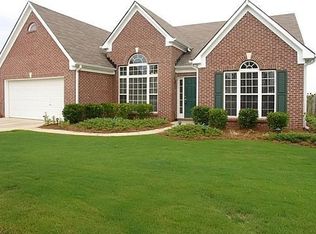 8520 Fieldgrove Ct, Gainesville, GA 30506