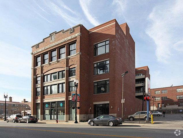 1st image of 2332 S Michigan Ave APT 406