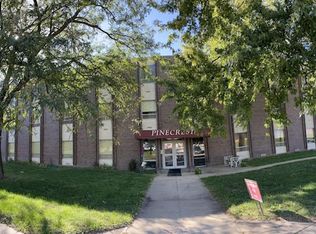 1011 K St #306, Fairbury, NE 68352
