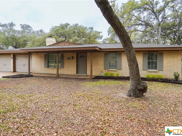 207 W Acorn Dr, Victoria, TX 77905