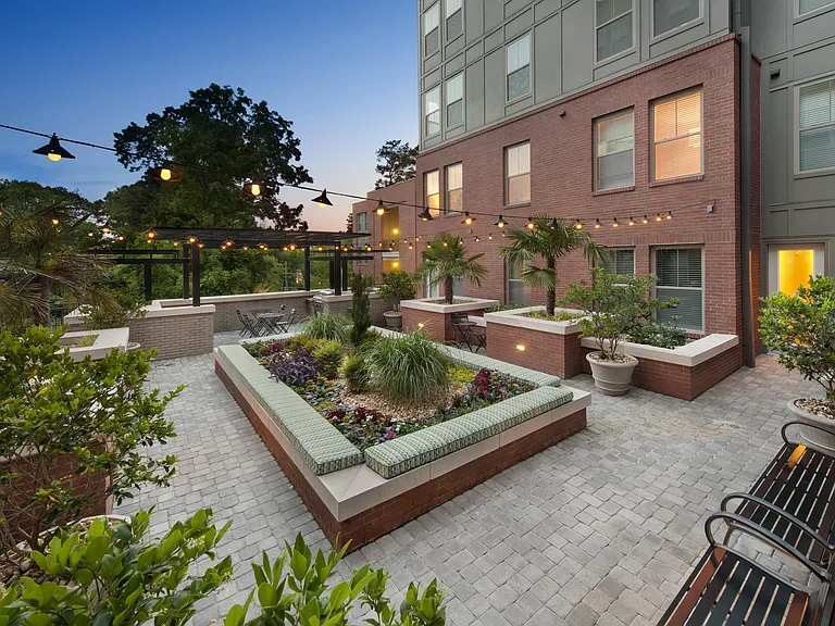 Cortland Peachtree Battle — Photo 27