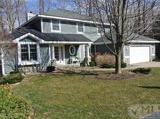 556 N Shore Dr, South Haven, MI 49090