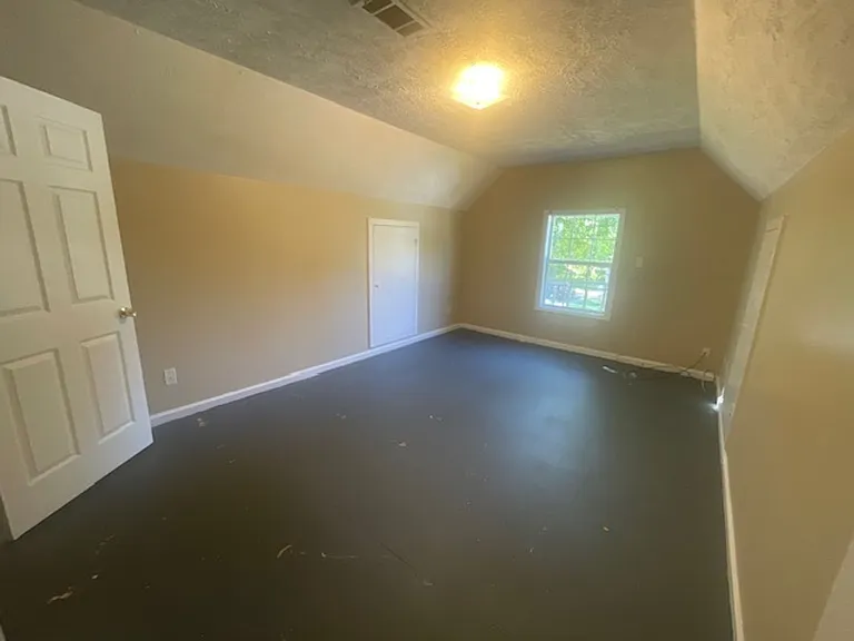 124 Money St — Photo 7