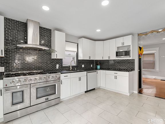 5th image of 481 Savin Avenue