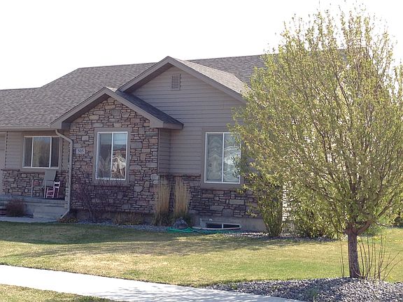 3rd image of 505 Golden Willow Dr
