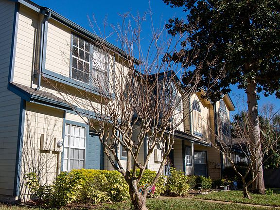 5th image of 2824 Lancaster Ct