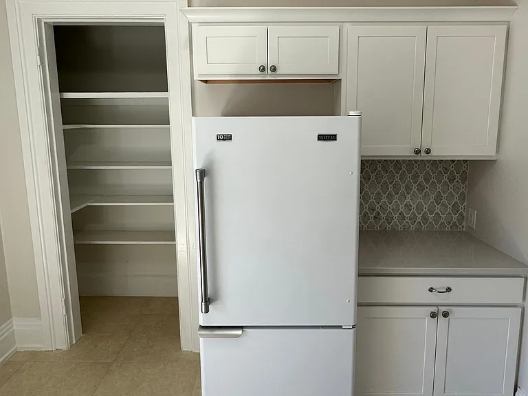 146 Maple Ave — Photo 9