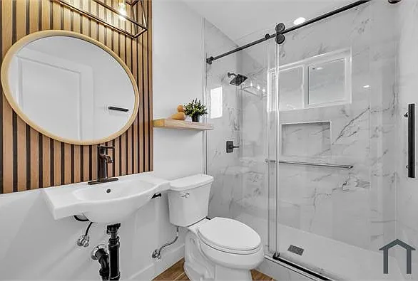 2305 Sesmas St #B — Photo 7