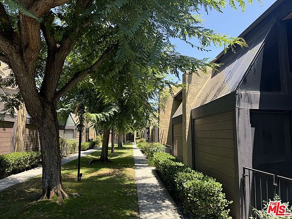 3rd image of 7021 Alondra Blvd APT 21