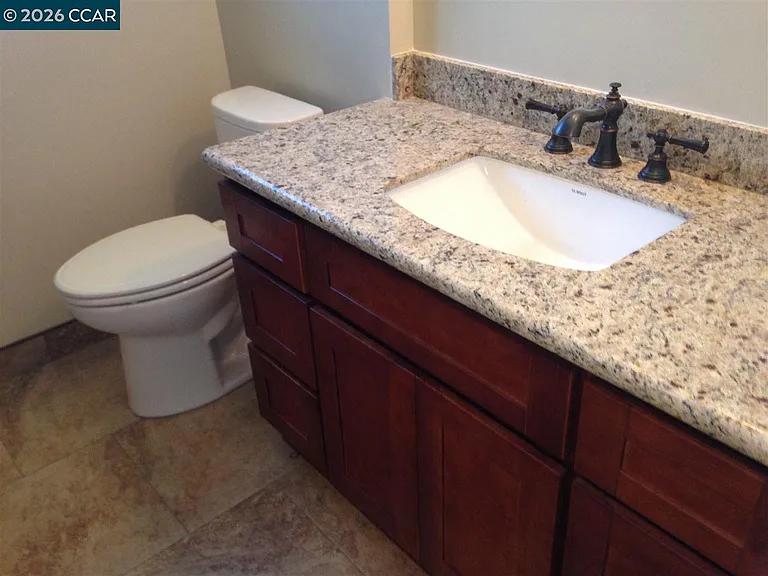 1448 Rosal Ln — Photo 9