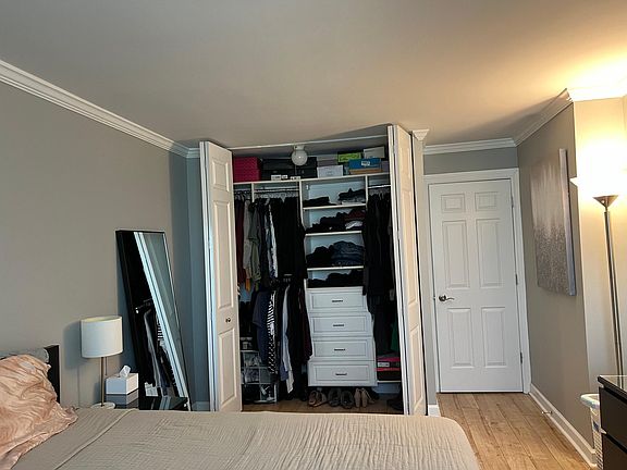 3rd image of 1455 N Sandburg Ter APT 1404