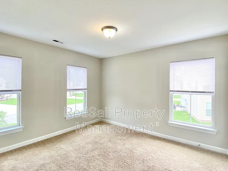 217 Manor Dr — Photo 21