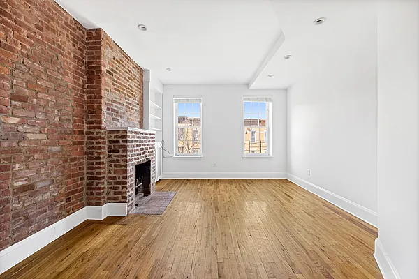 Rented by Compass | media 7