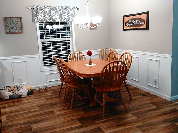 5th image of 857 Honaker Dr