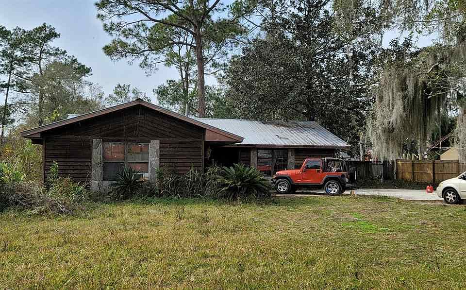 2nd image of 117 Pine Oak Dr
