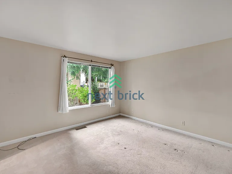 10916 166th Pl NE — Photo 12