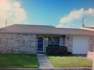 979 Park Meadow Dr, Beaumont, TX 77706