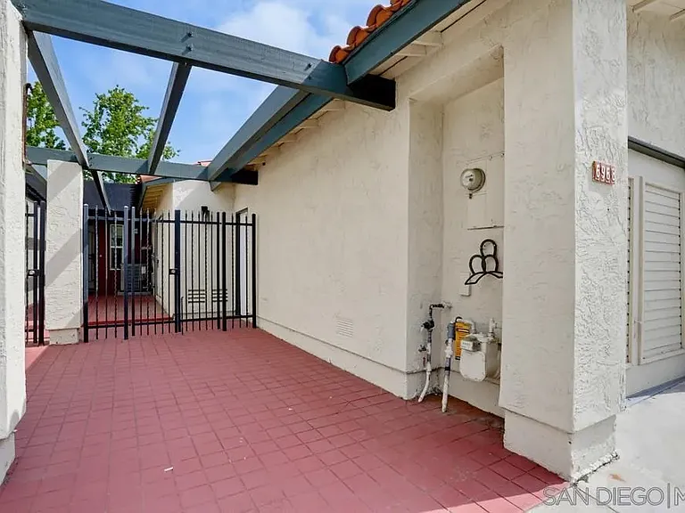6968 Camino Amero — Photo 2