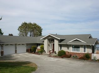 3084 SW Scenic Heights St, Oak Harbor, WA 98277