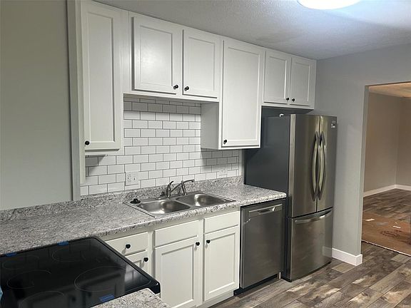 2nd image of 609 Saint Rose Dr