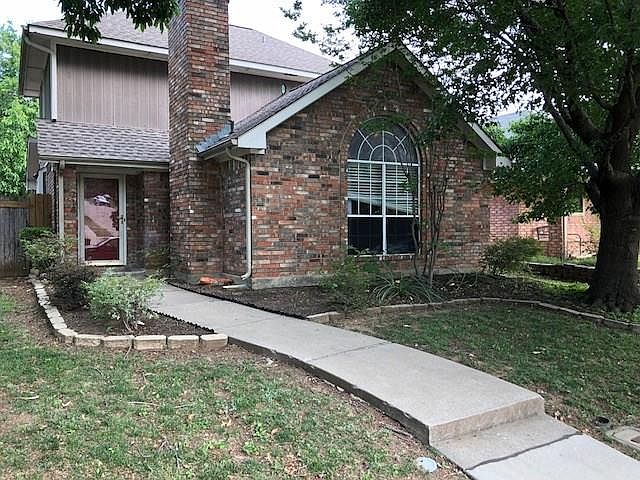 1st image of 718 Willow Oak Dr