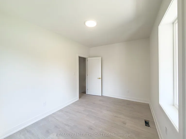 9690 Keele St #MAIN — Photo 8