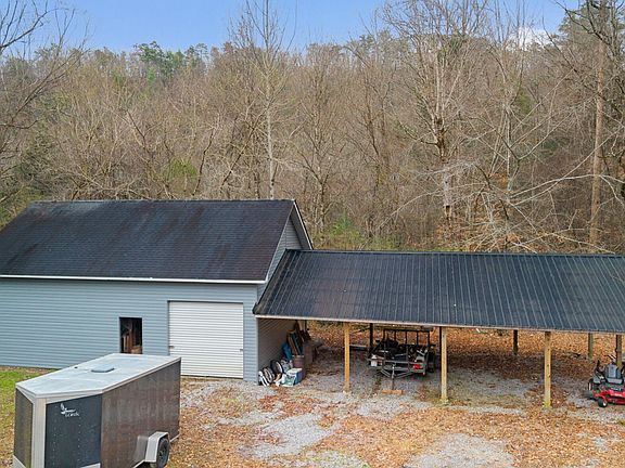 4th image of 1853 Bluff Mountain Rd