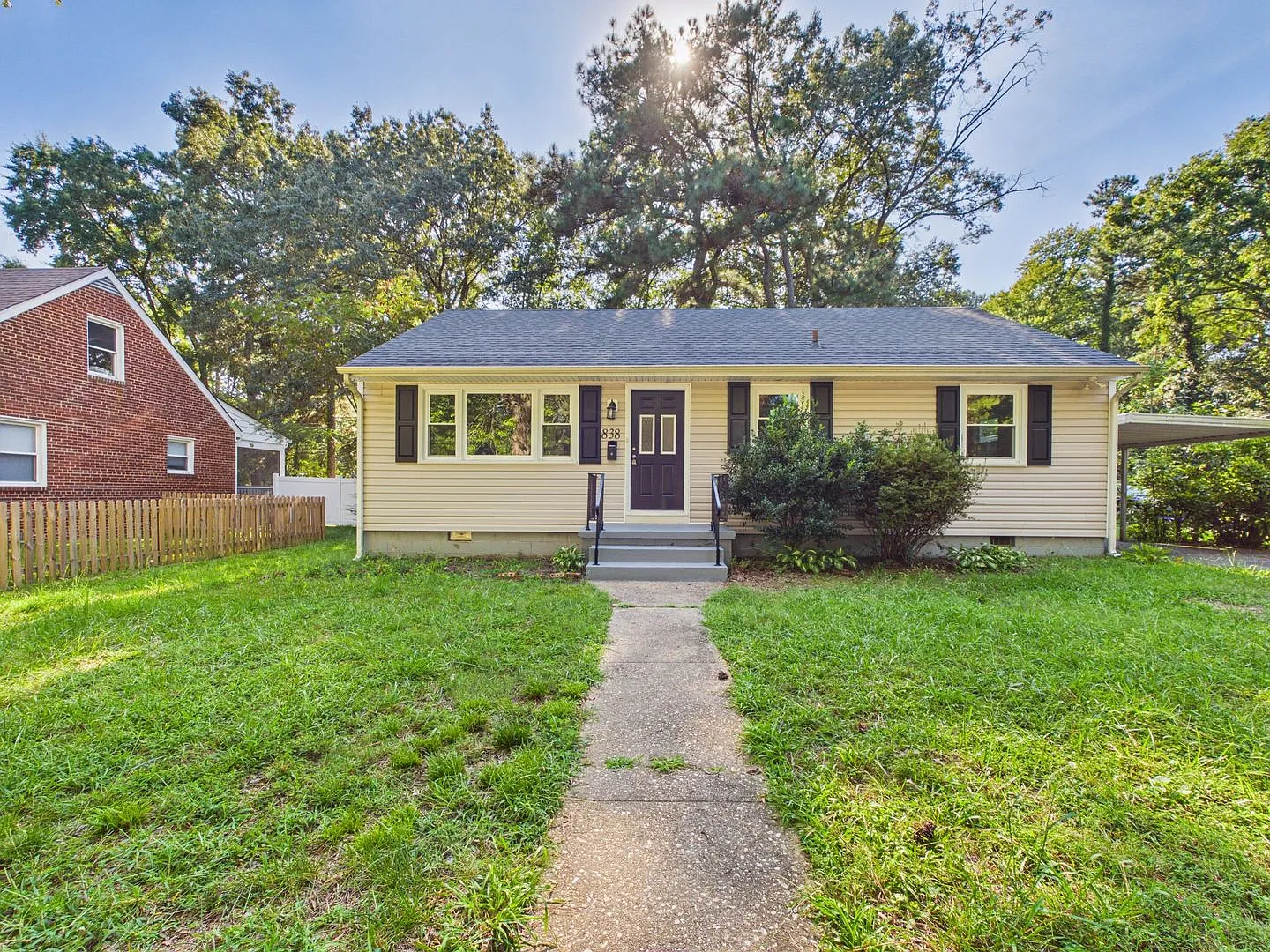 3 bed, 1.0 bath, 1028 sqft, $1,750 — Photo 1