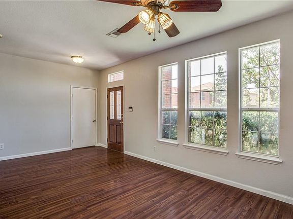 4th image of 6874 Genevieve Dr