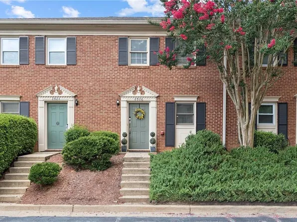 2926 Webb Bridge Rd, Alpharetta, GA 30009