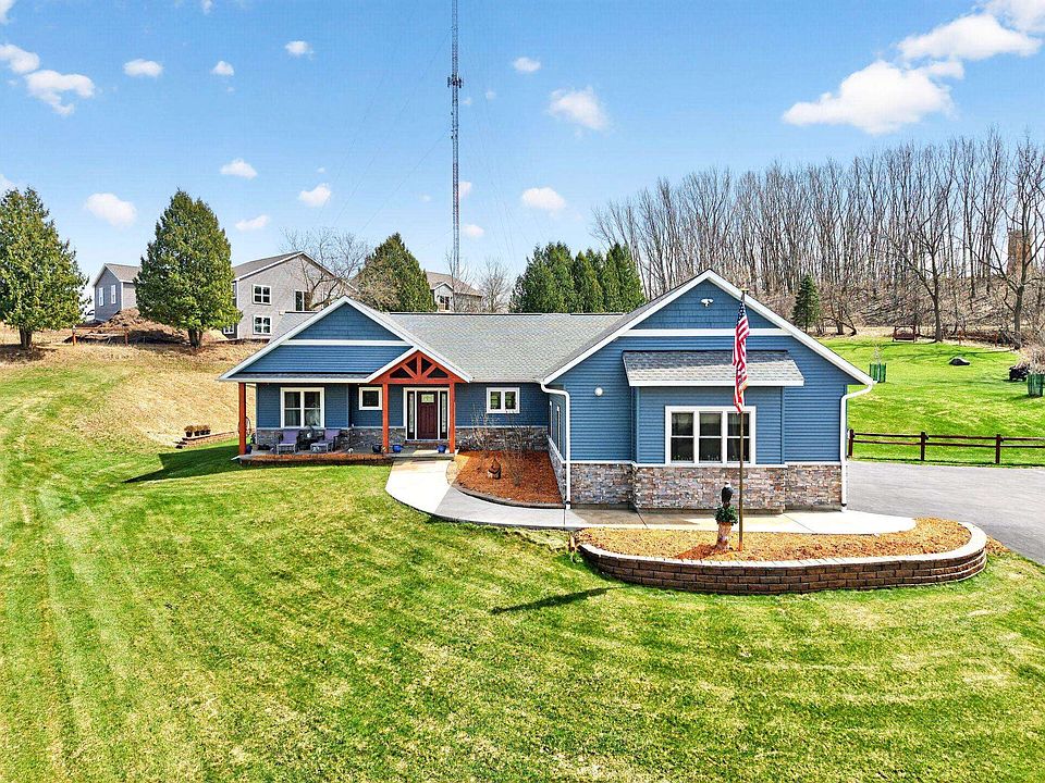 1st image of 225 Stone Hill Ct