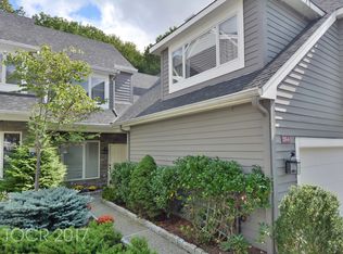 264 Barnstable Dr #264, Wyckoff, NJ 07481