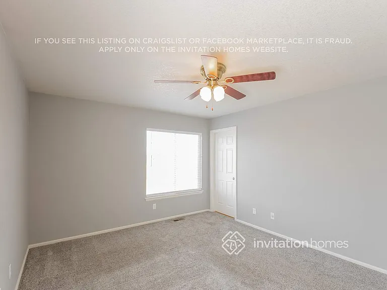 4820 Flanders Way — Photo 10