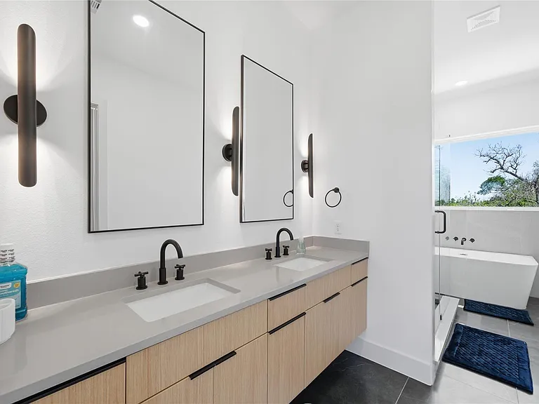 5505 Hershe St — Photo 38