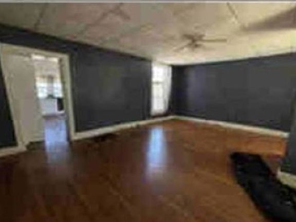Additional Living Room