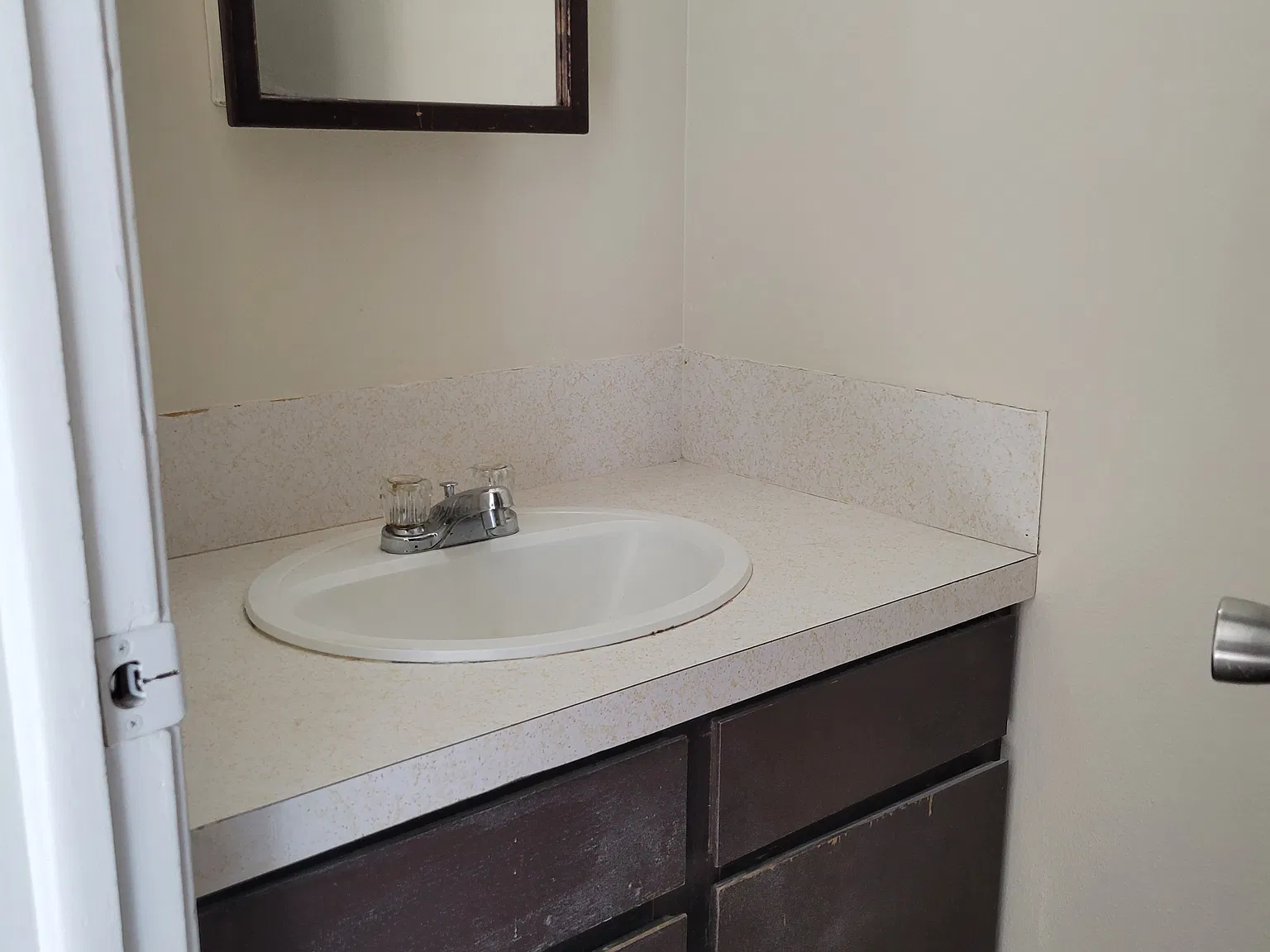 2 bed, 1.5 bath, 1100 sqft, $800 — Photo 4