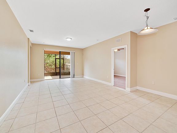 4th image of 5336 Enchanted Ave