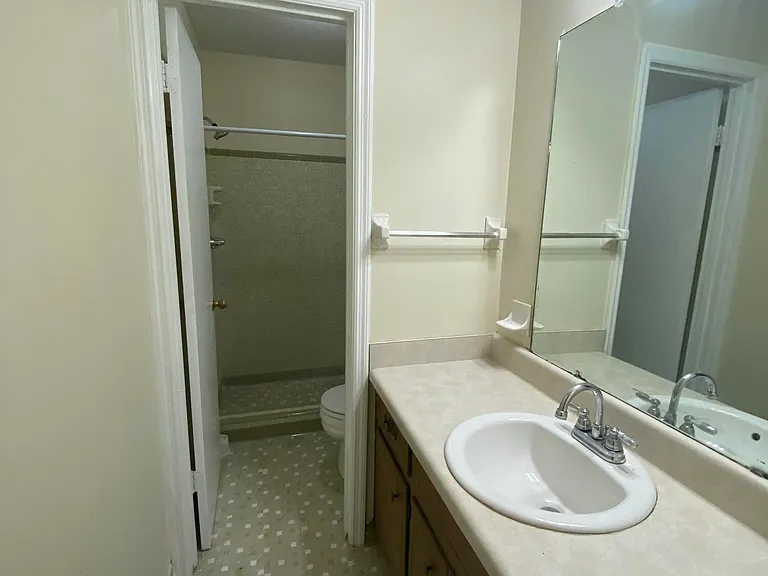 4532 Hillside Dr — Photo 7